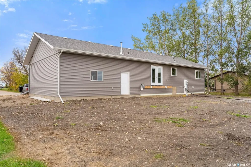 113 1st Street Beatty SK S0J 0C0