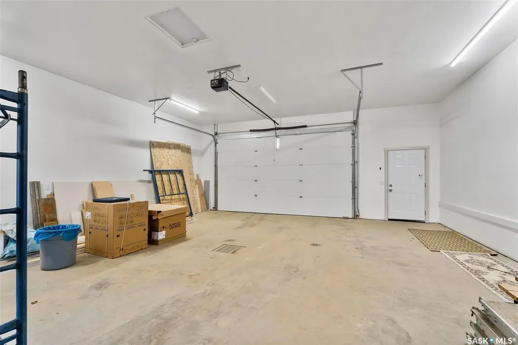 113 1st Street Beatty SK S0J 0C0