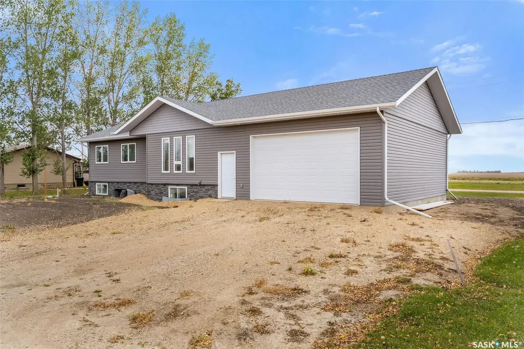 113 1st Street Beatty SK S0J 0C0