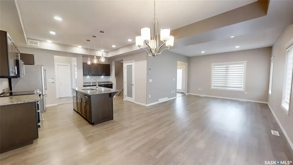 6 Cooper Way Kindersley SK S0L 1S1