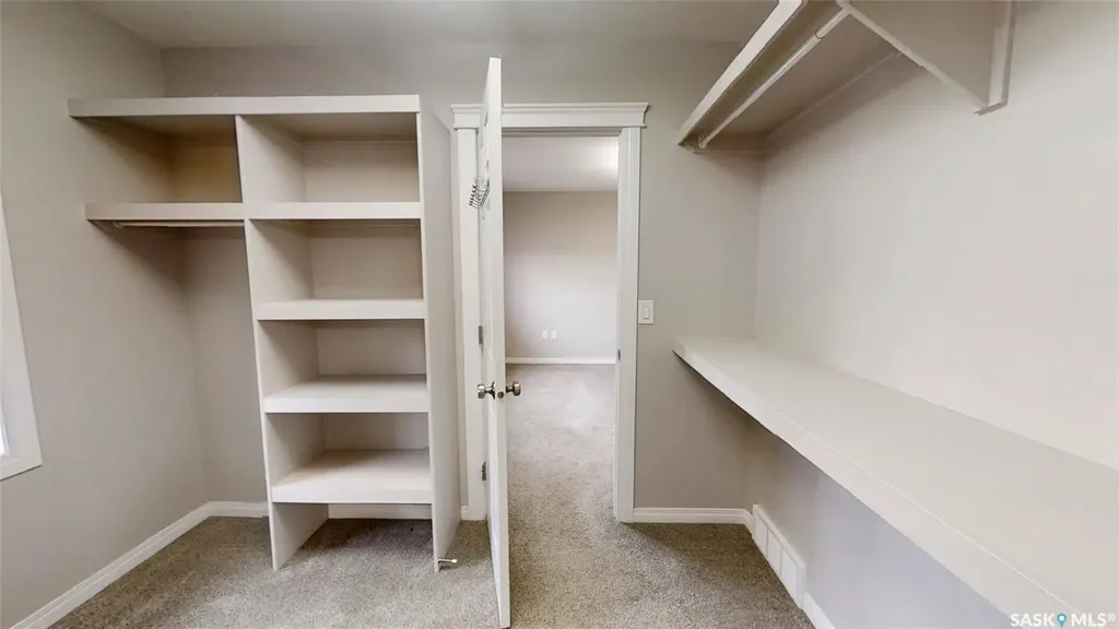 6 Cooper Way Kindersley SK S0L 1S1