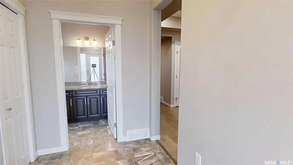 6 Cooper Way Kindersley SK S0L 1S1