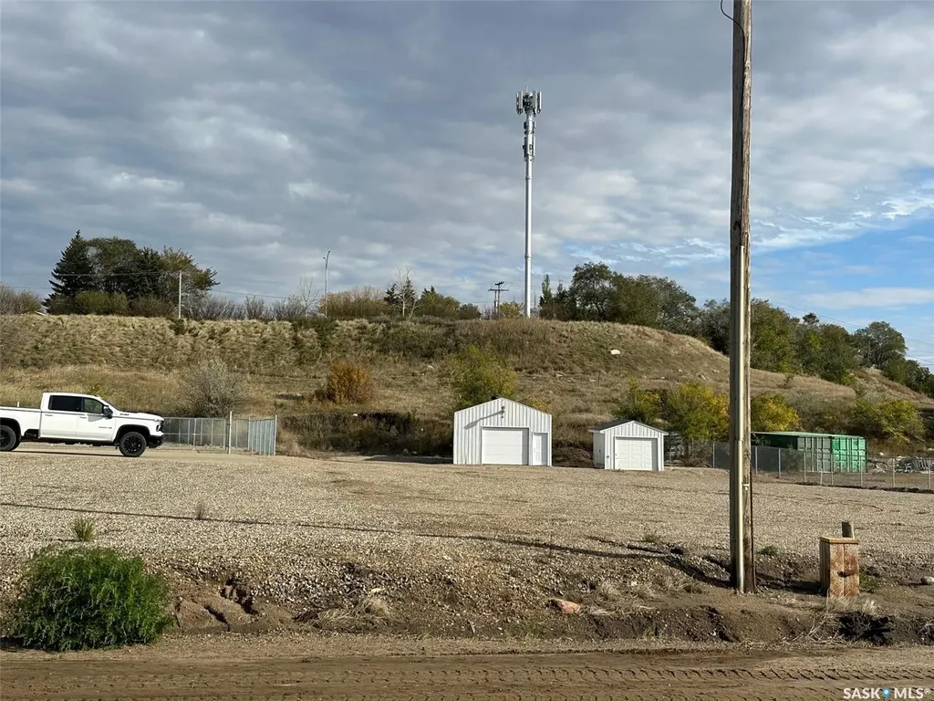108-110 47 Highway S Estevan SK S4A 2K8