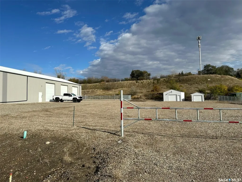 108-110 47 Highway S Estevan SK S4A 2K8