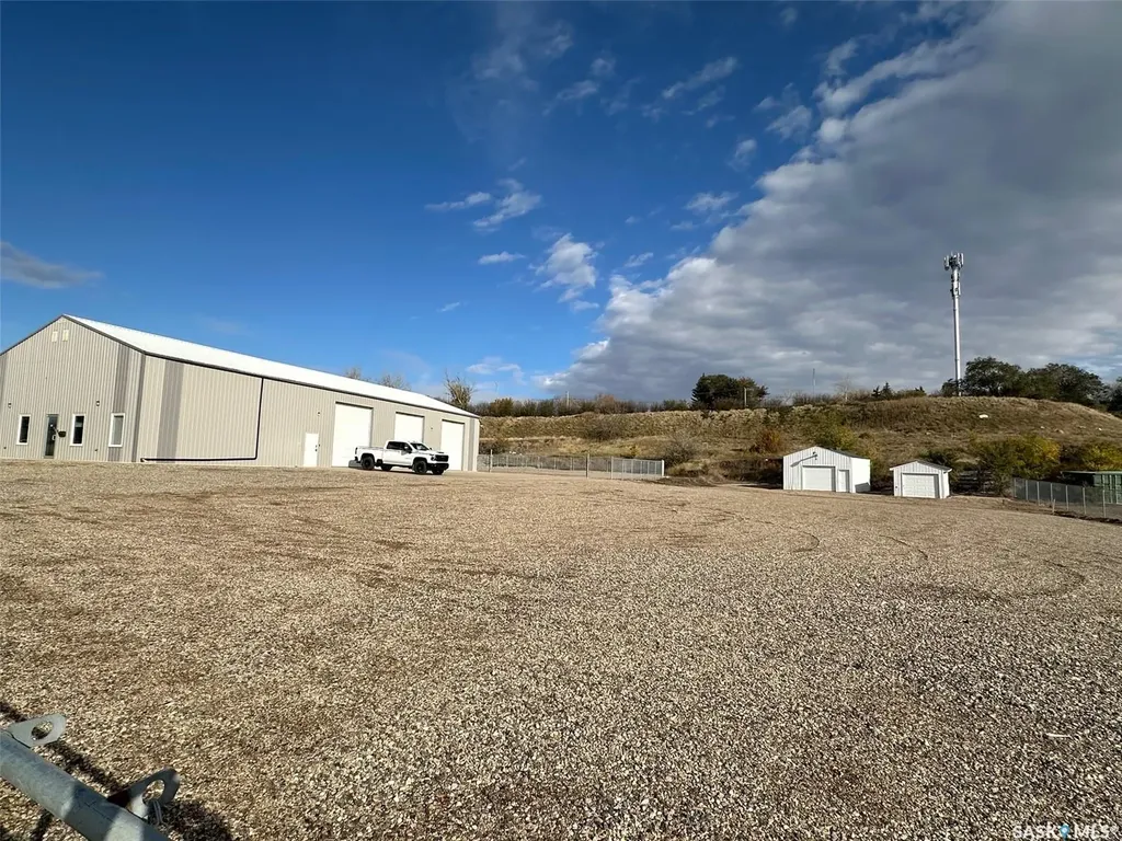 108-110 47 Highway S Estevan SK S4A 2K8