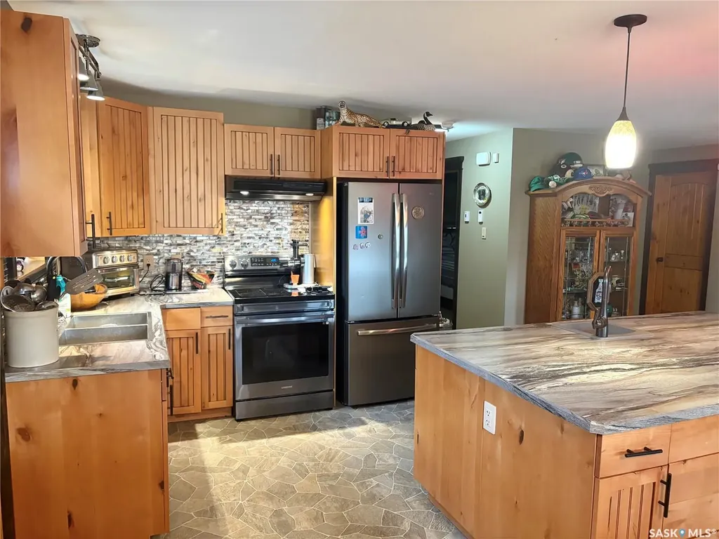 964 Whitesand Avenue Good Lake Rm No. 274 SK S0A 0L1