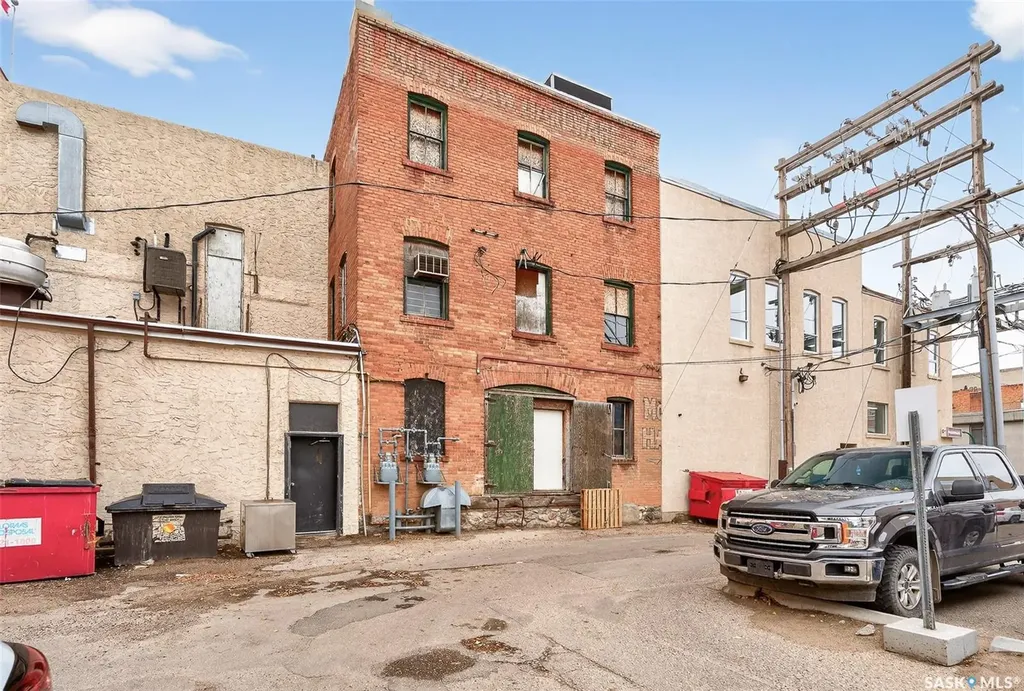 220-222 Main Street N Moose Jaw SK S6H 3J8