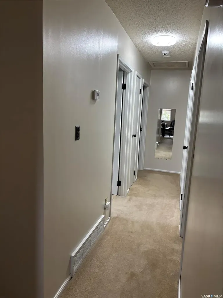 40 Overlord Crescent Kindersley SK S0L 1S0