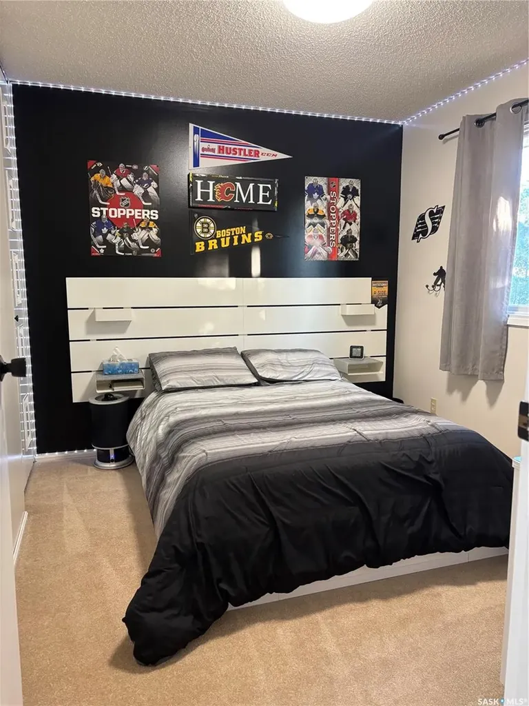 40 Overlord Crescent Kindersley SK S0L 1S0