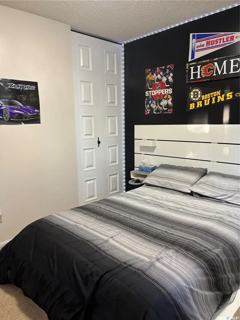 40 Overlord Crescent Kindersley SK S0L 1S0