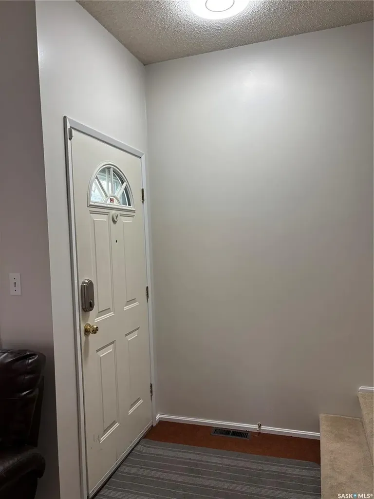 40 Overlord Crescent Kindersley SK S0L 1S0