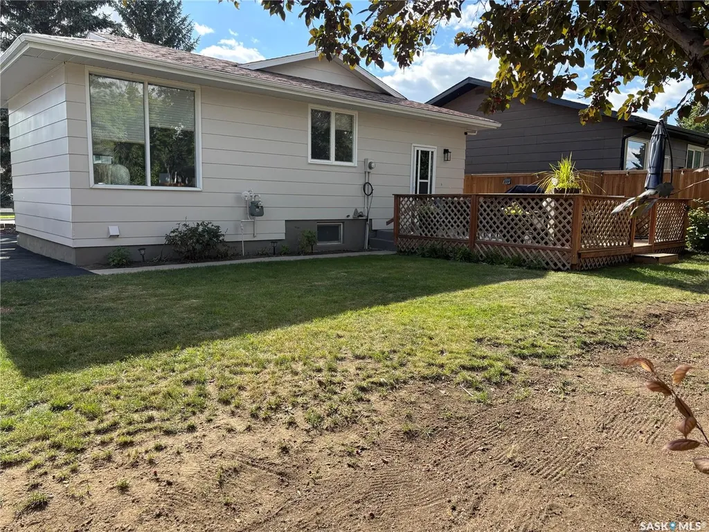 40 Overlord Crescent Kindersley SK S0L 1S0