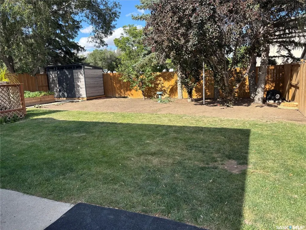 40 Overlord Crescent Kindersley SK S0L 1S0