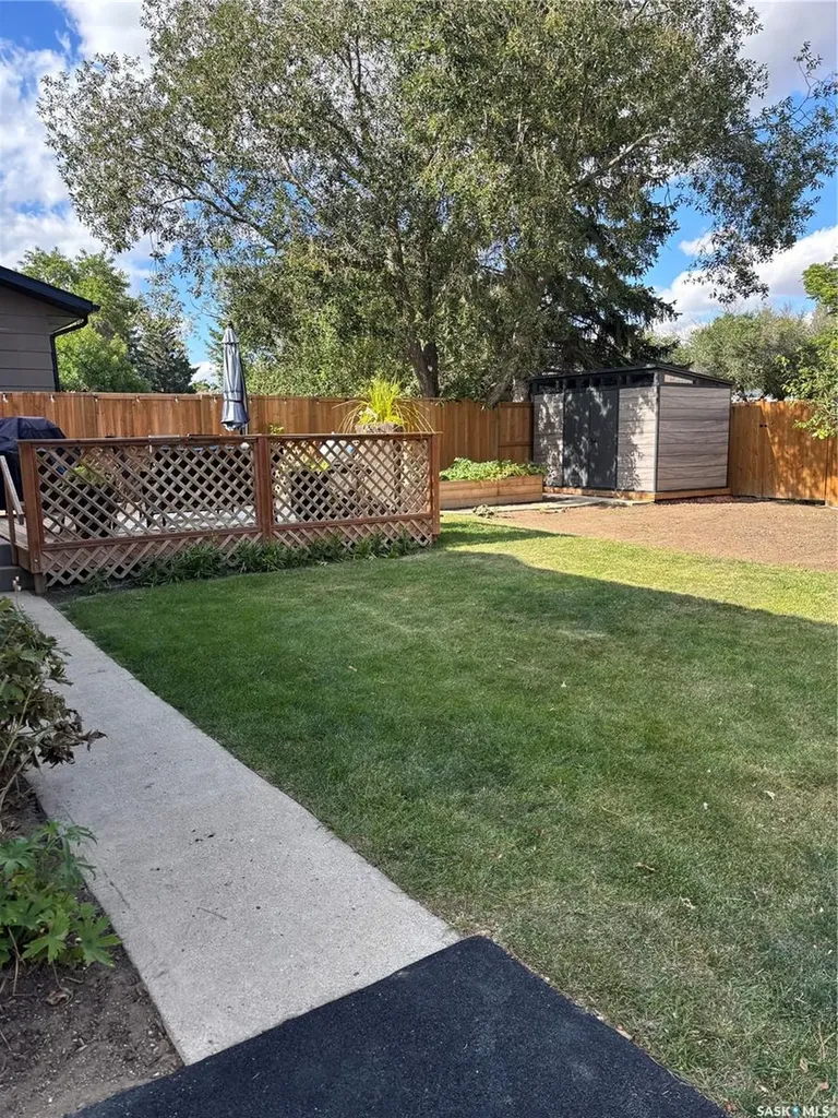 40 Overlord Crescent Kindersley SK S0L 1S0