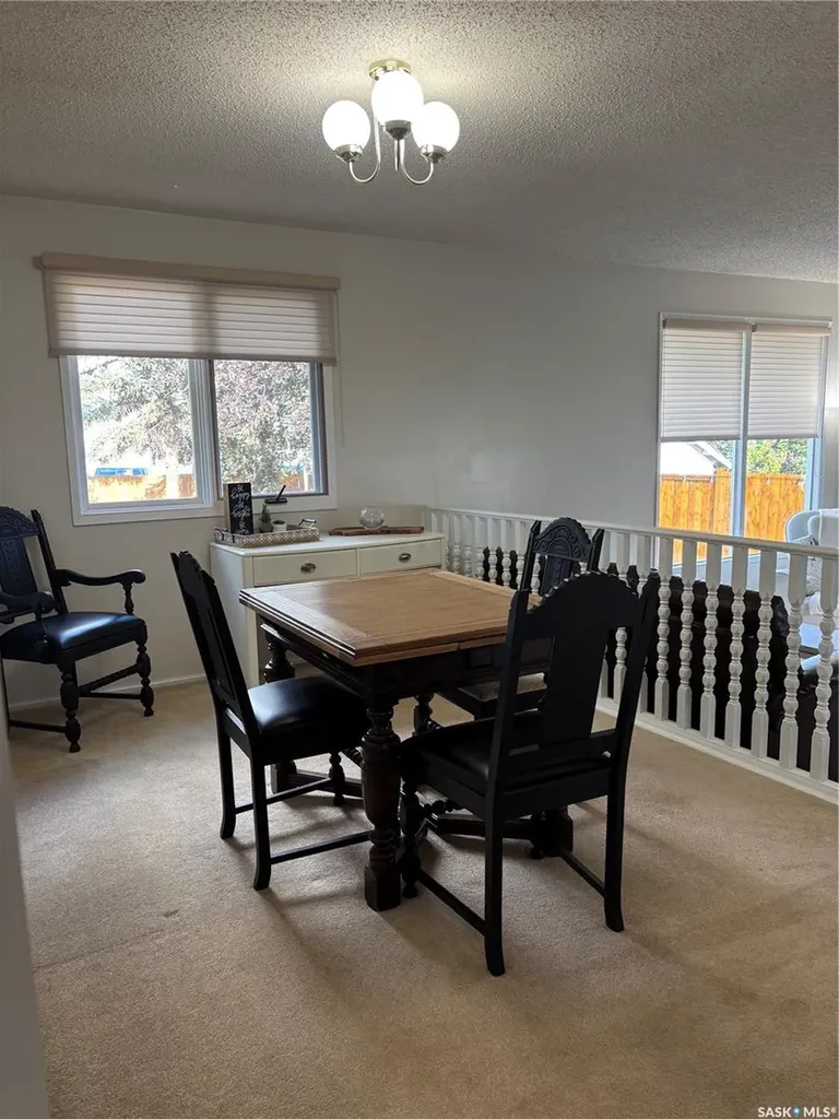 40 Overlord Crescent Kindersley SK S0L 1S0