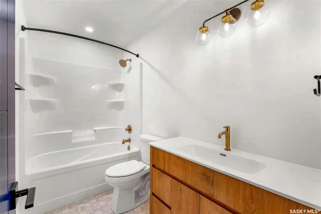 624 11th Street Humboldt SK S0K 2A0