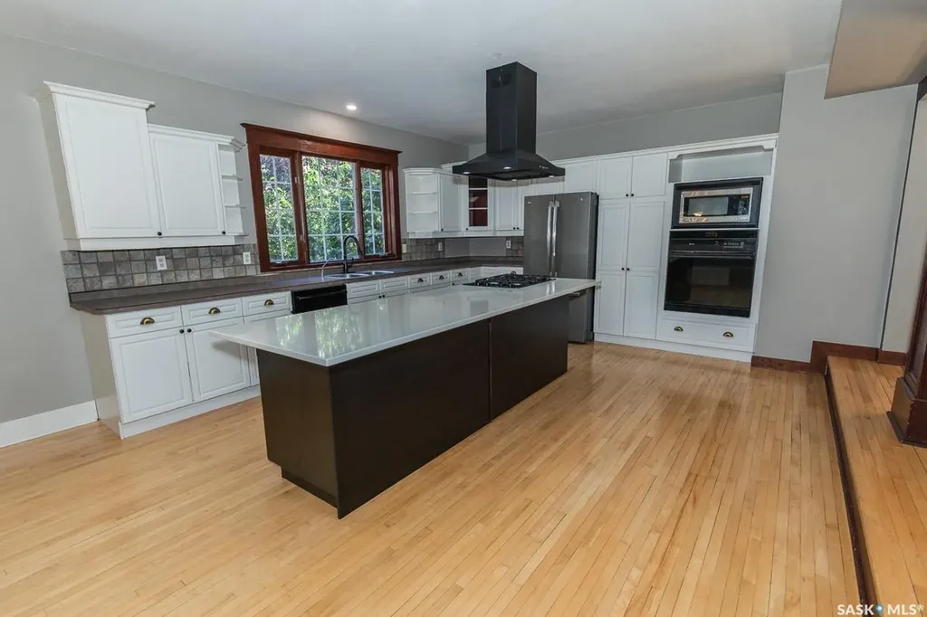 533 Manitoba Avenue Kerrobert SK S0L 1R0