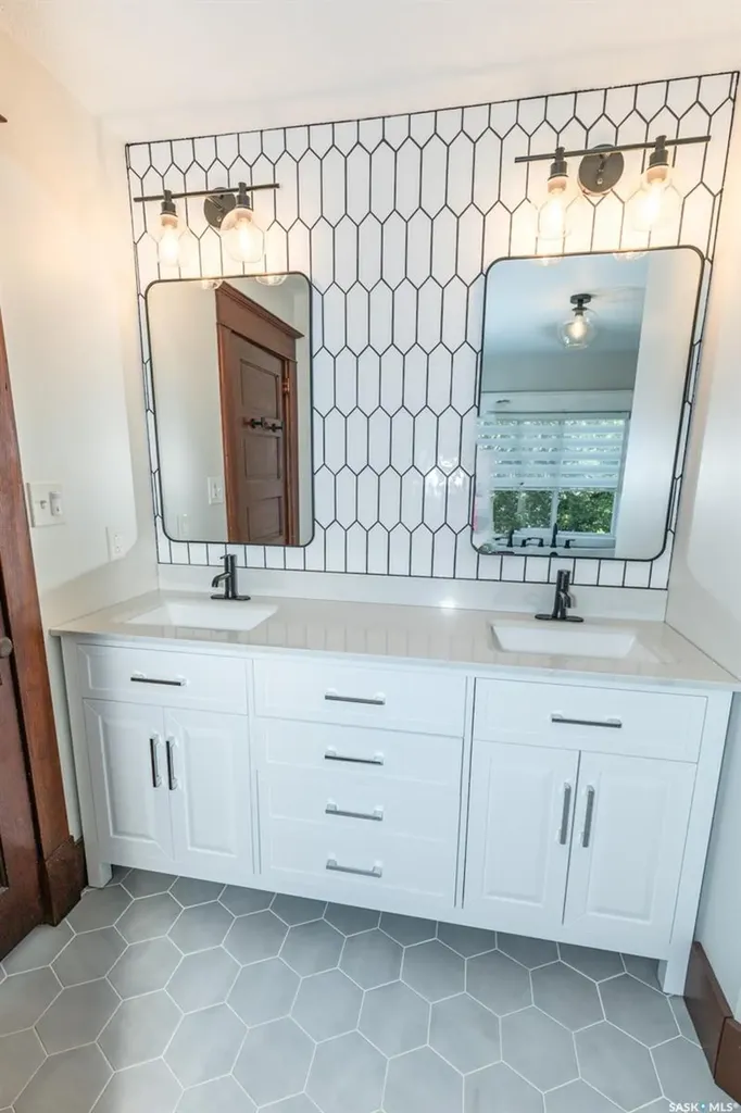 533 Manitoba Avenue Kerrobert SK S0L 1R0