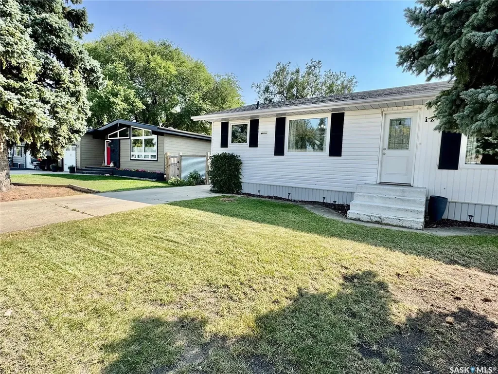 12 King Crescent Humboldt SK S0K 2A0
