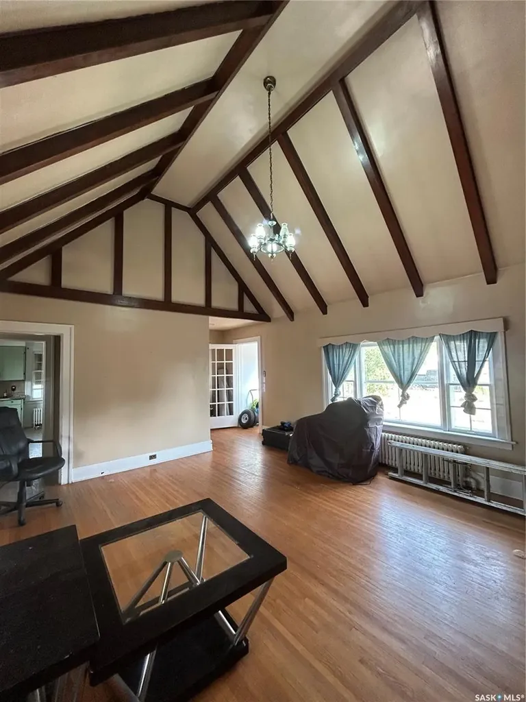 1402 2nd Street Estevan SK S4A 0M6