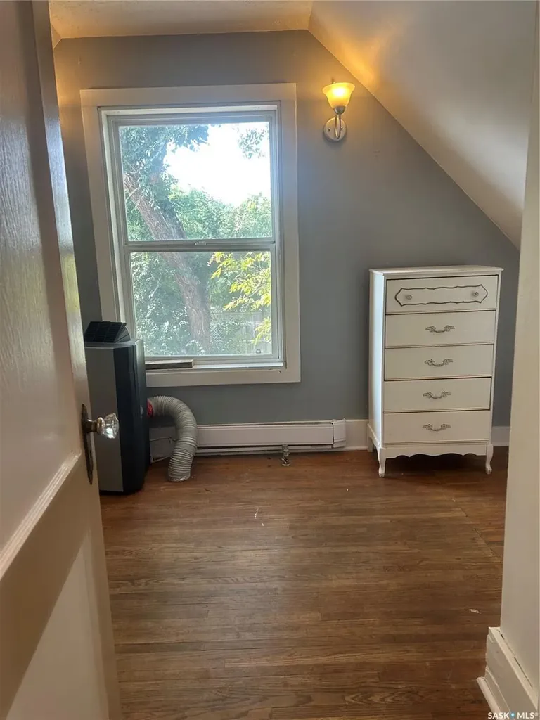 1402 2nd Street Estevan SK S4A 0M6