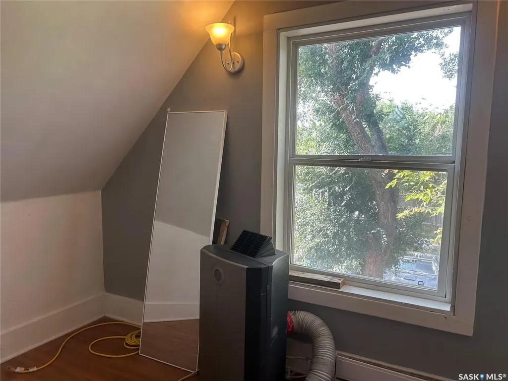 1402 2nd Street Estevan SK S4A 0M6