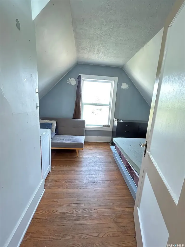 1402 2nd Street Estevan SK S4A 0M6