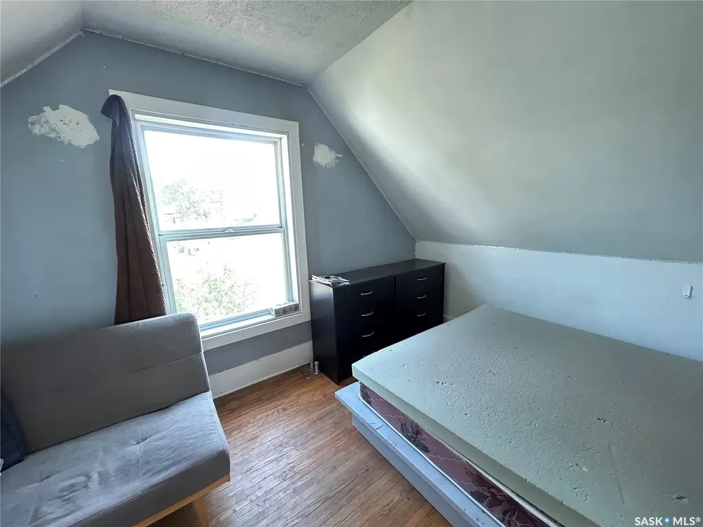 1402 2nd Street Estevan SK S4A 0M6