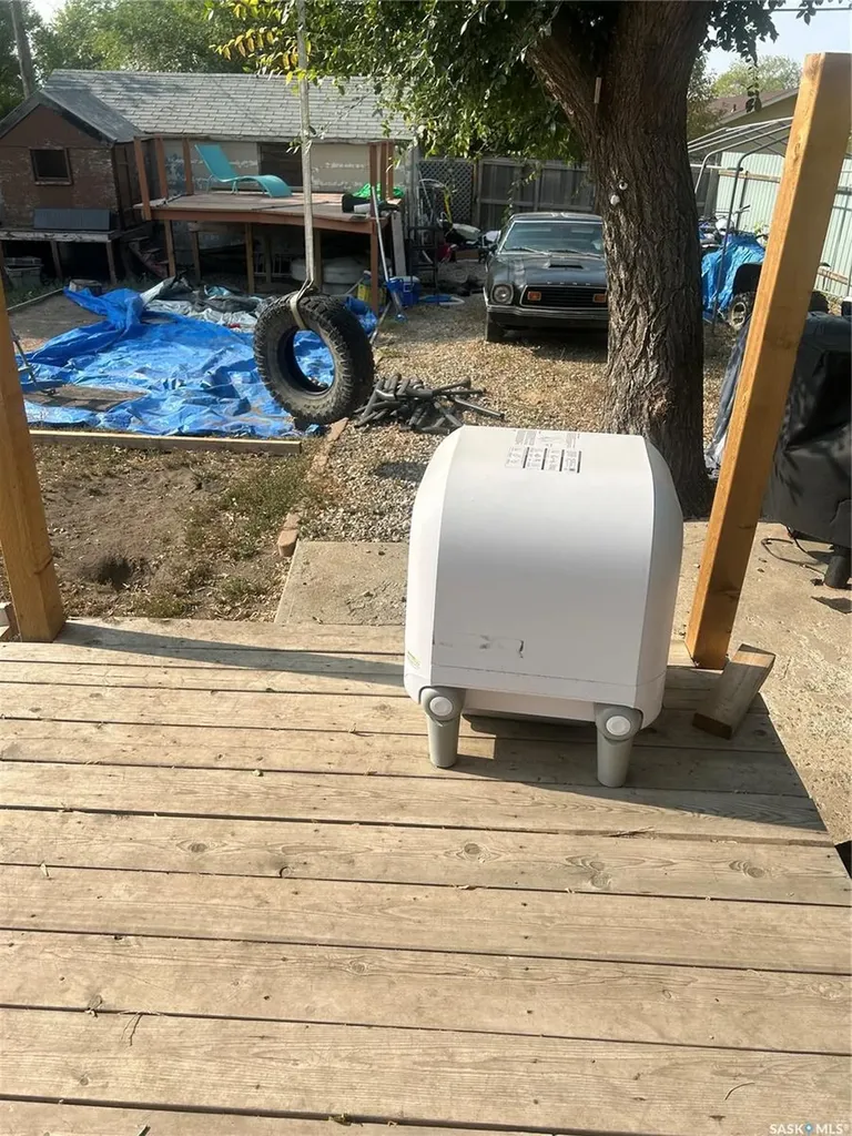 1402 2nd Street Estevan SK S4A 0M6