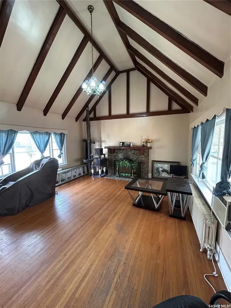 1402 2nd Street Estevan SK S4A 0M6