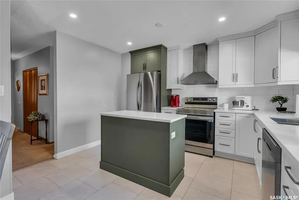 604 King Street Imperial SK S0G 2J0