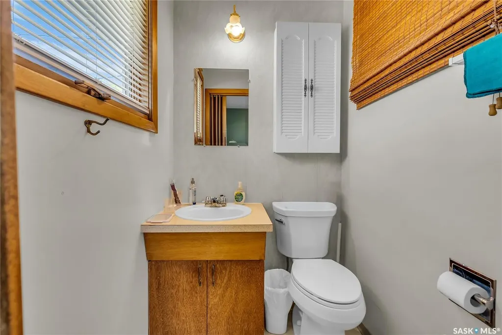 604 King Street Imperial SK S0G 2J0