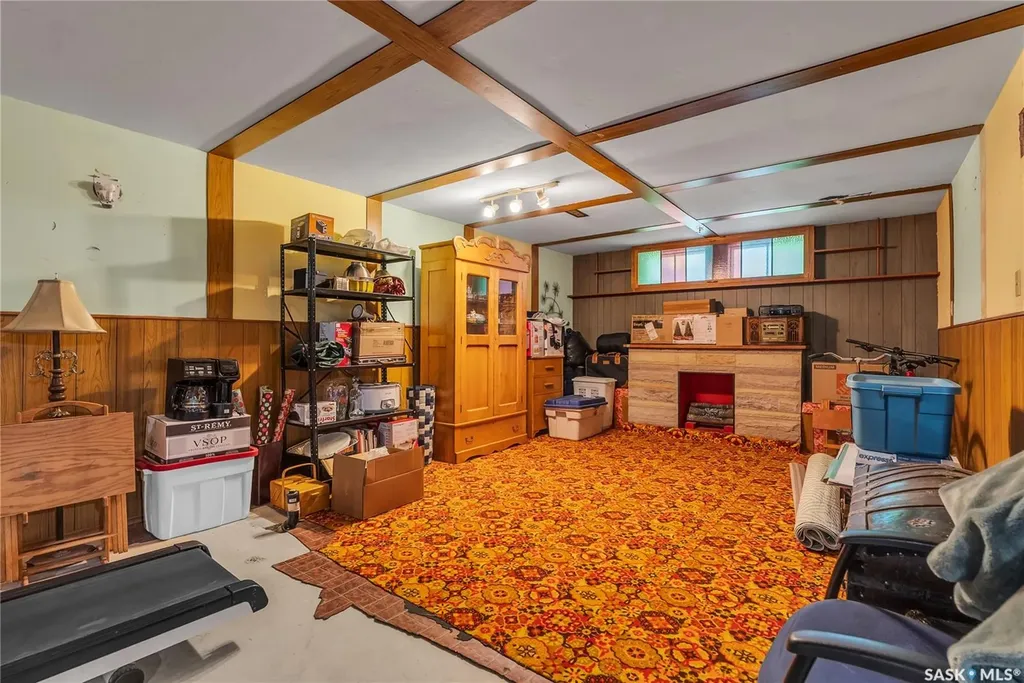 604 King Street Imperial SK S0G 2J0