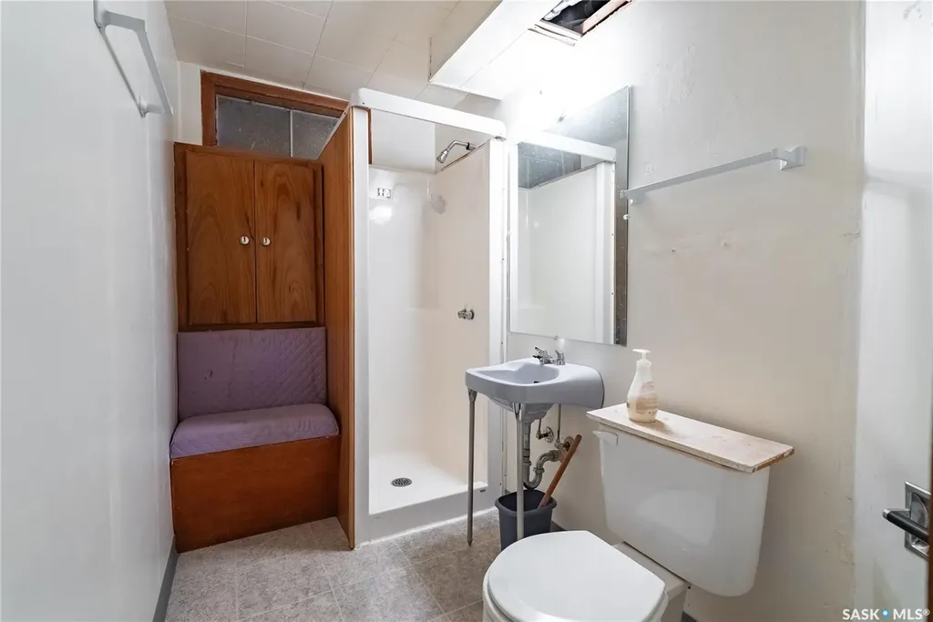 604 King Street Imperial SK S0G 2J0