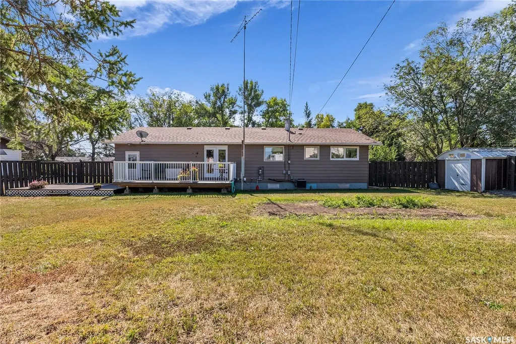 604 King Street Imperial SK S0G 2J0