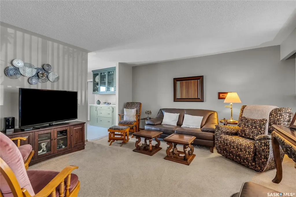 604 King Street Imperial SK S0G 2J0