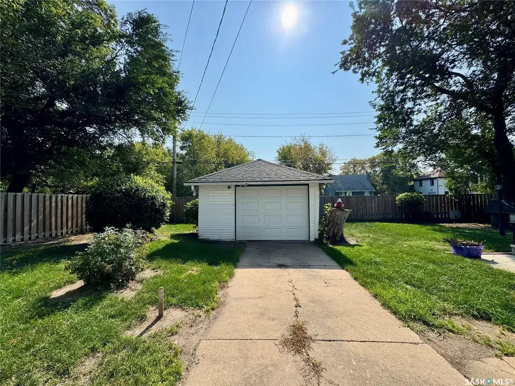 119 22nd Street E Prince Albert SK S6V 1N2