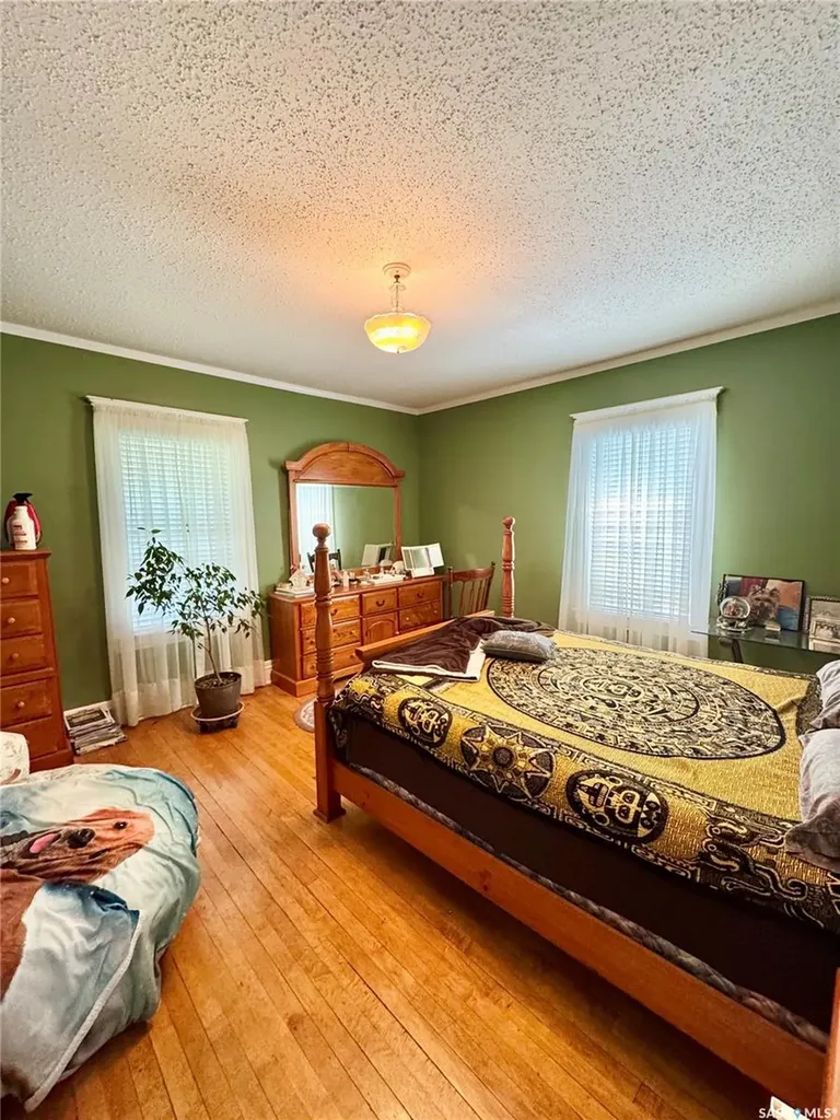 119 22nd Street E Prince Albert SK S6V 1N2