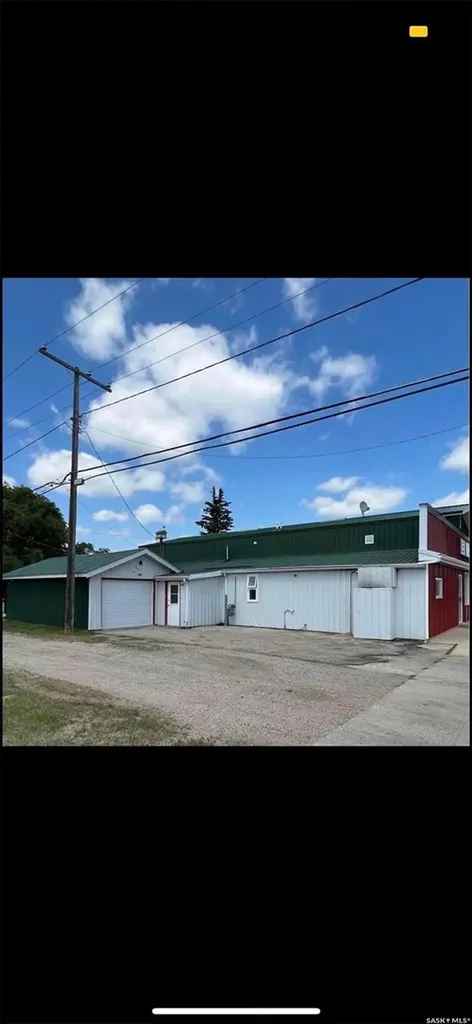 111 3rd Street Bredenbury SK S0A 0H0