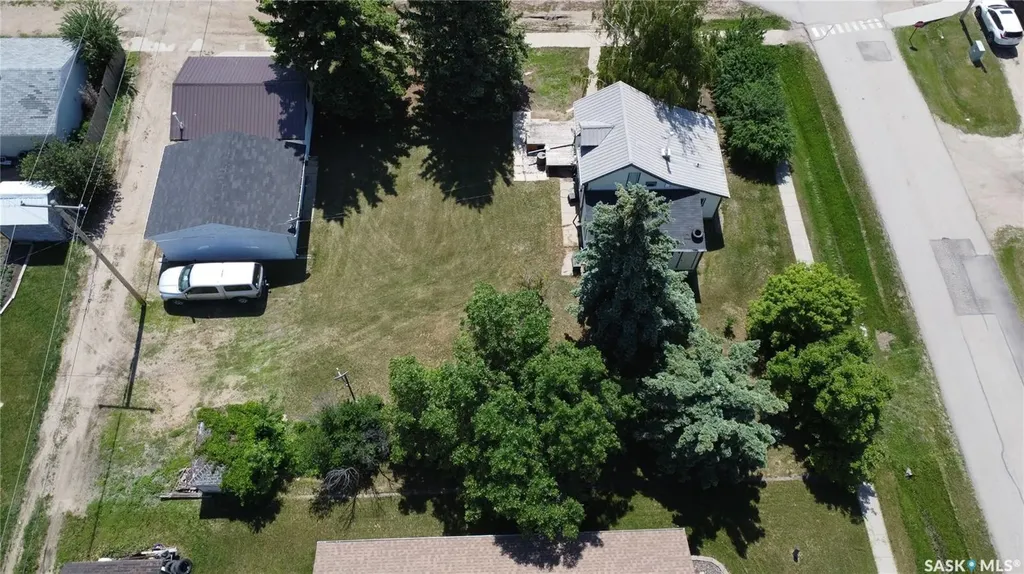 307 Missouri Avenue Yellow Grass SK S0G 5J0