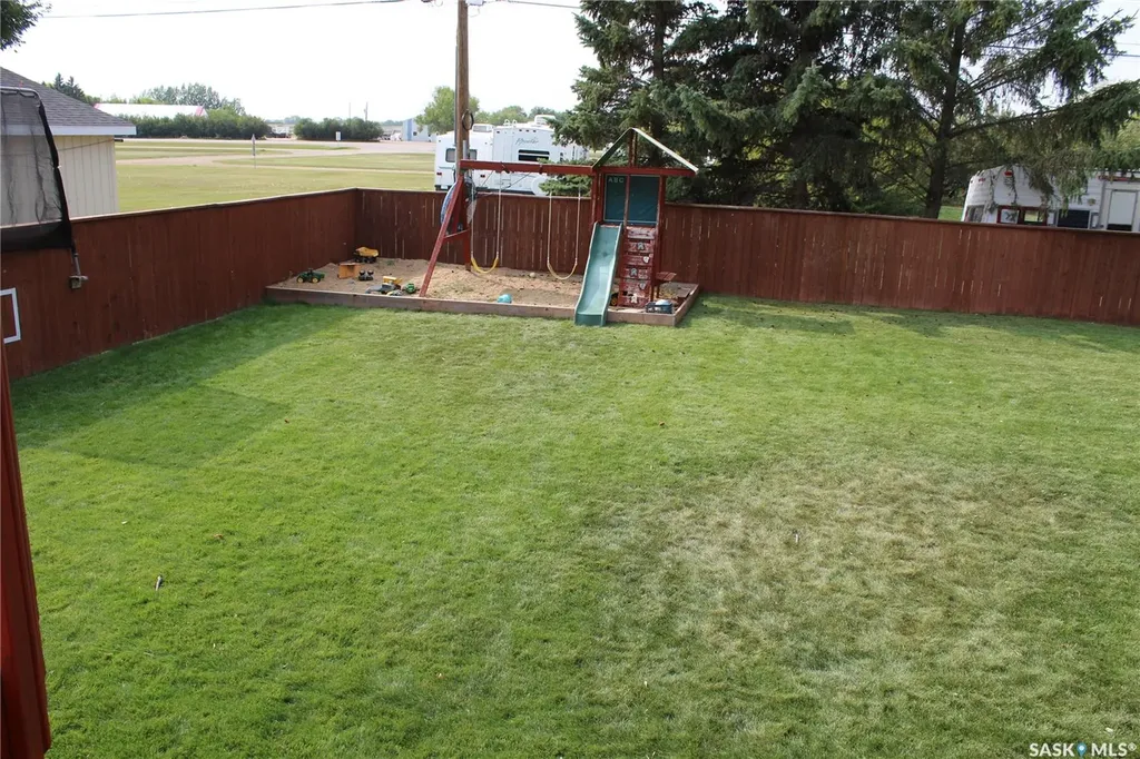 409 5th Street W Wilkie SK S0K 4W0