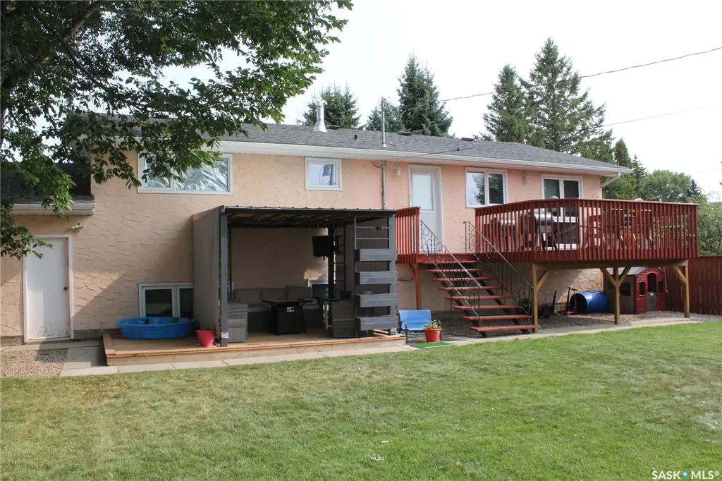 409 5th Street W Wilkie SK S0K 4W0