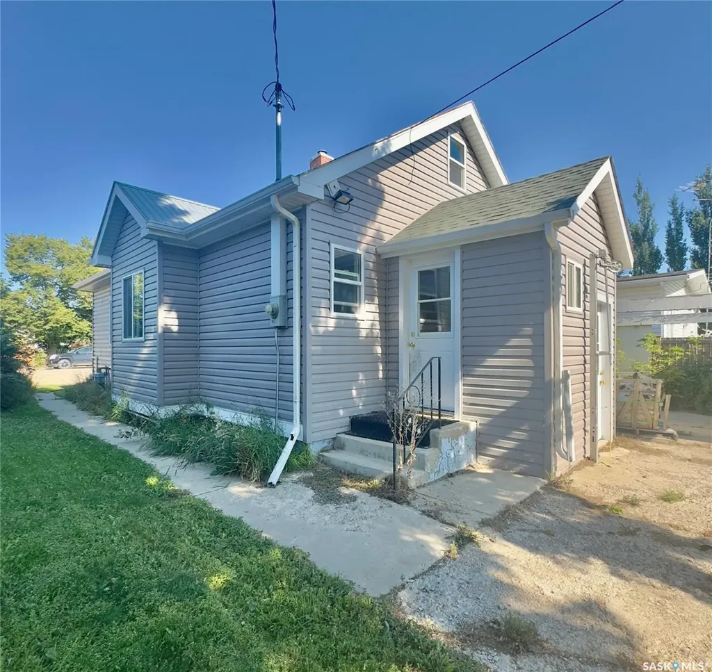 210 1st Avenue E Blaine Lake SK S0J 0J0