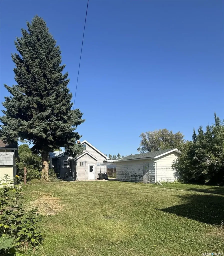 210 1st Avenue E Blaine Lake SK S0J 0J0