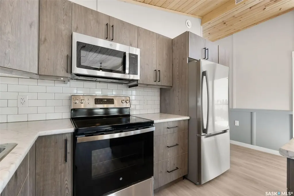 913 Pincherry Place E Katepwa Beach SK S0G 1S0