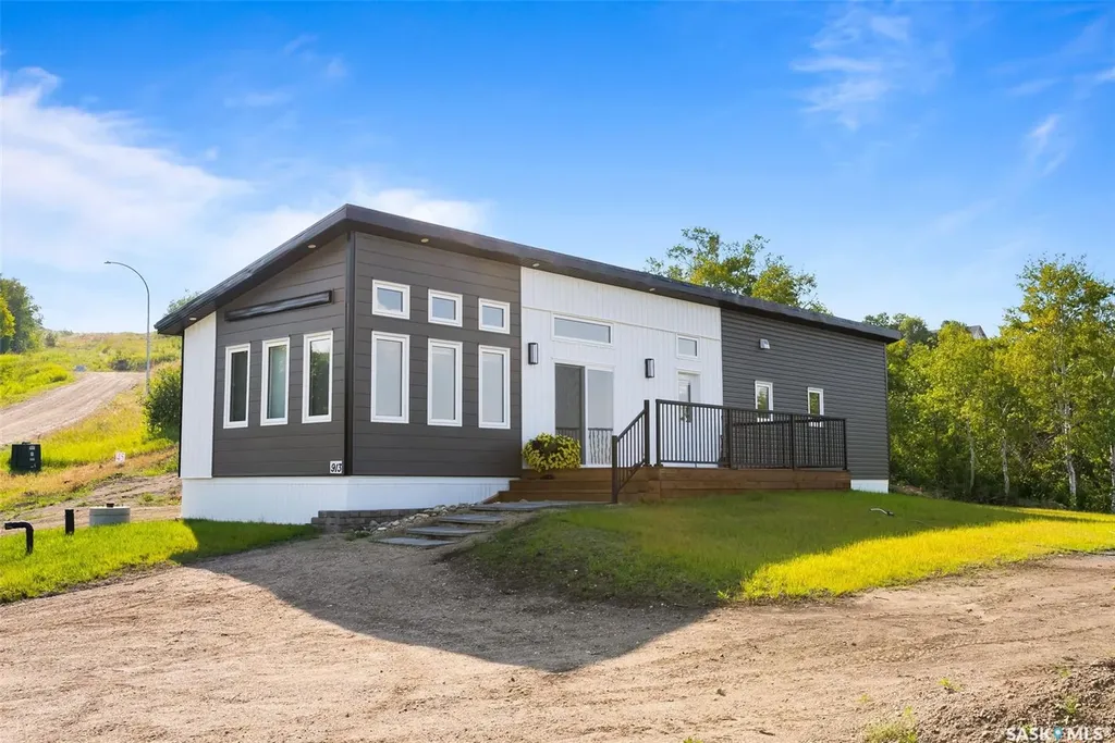 913 Pincherry Place E Katepwa Beach SK S0G 1S0