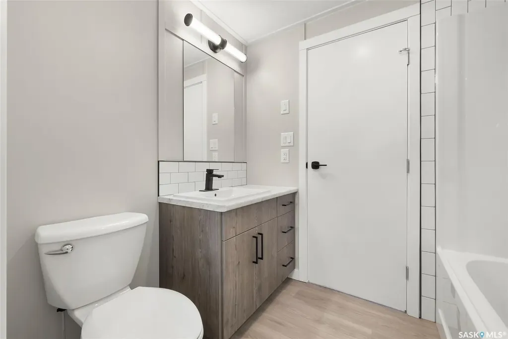 913 Pincherry Place E Katepwa Beach SK S0G 1S0