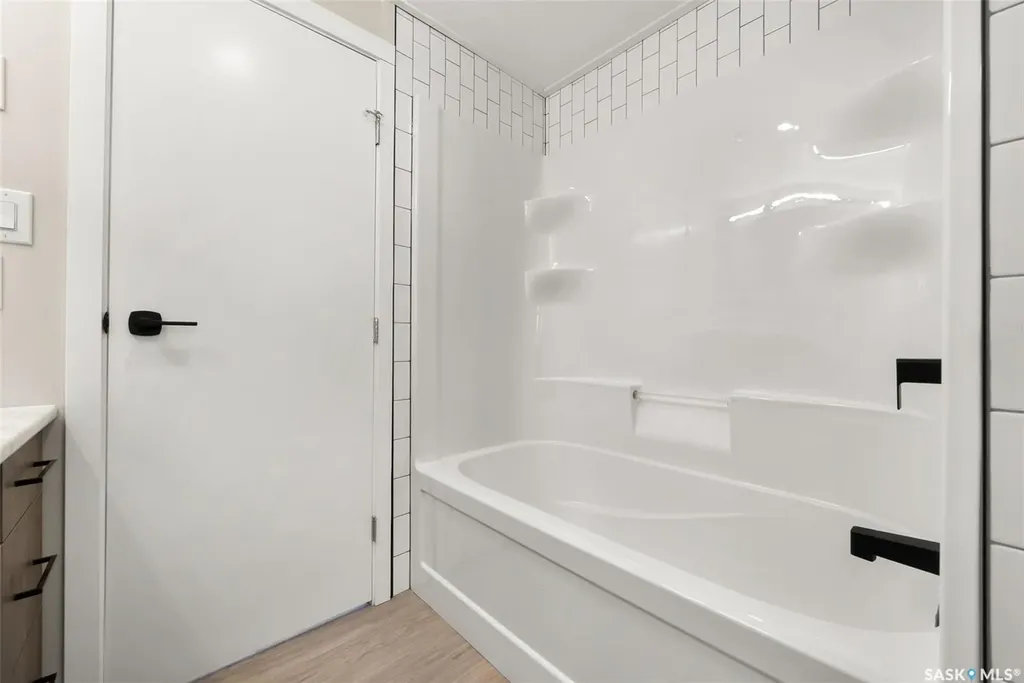 913 Pincherry Place E Katepwa Beach SK S0G 1S0