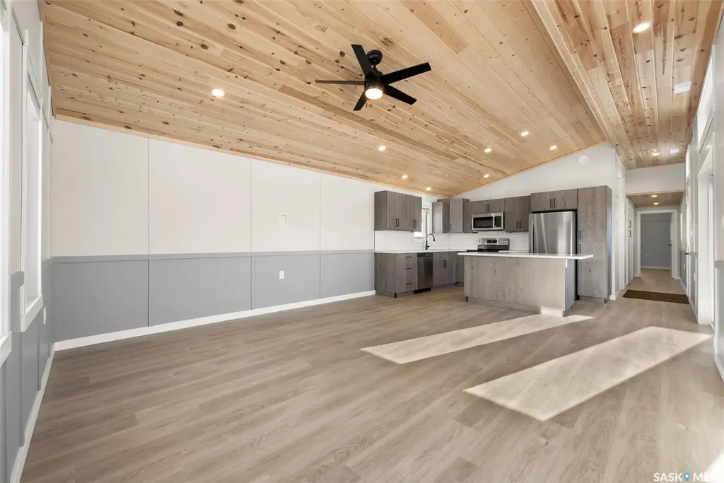 913 Pincherry Place E Katepwa Beach SK S0G 1S0