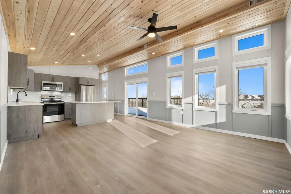 913 Pincherry Place E Katepwa Beach SK S0G 1S0